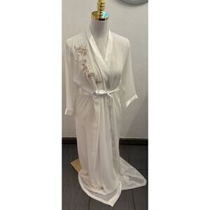 Vintage California Dynasty Sheer Embroidered Robe With Satin Trim Ivory One Size